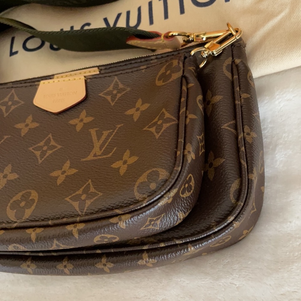 Multi Pochette Accessories NEW. BRAND NEW. AND. AUTHENTIC! - Picture 3 of 16